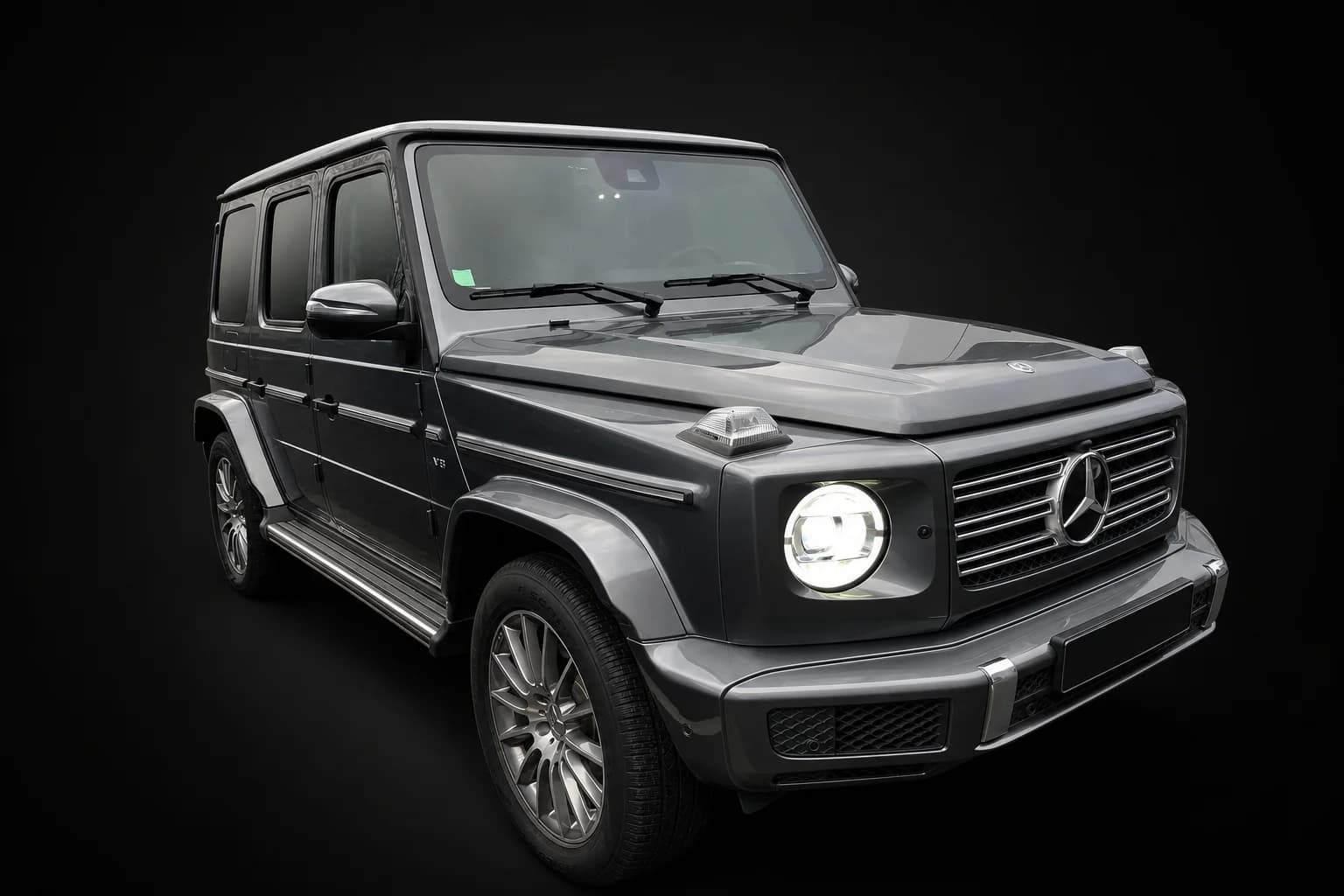 Automobile